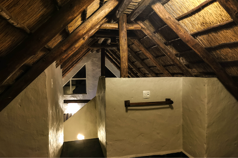 Umuzi Lodge Accommodation 4 Sleeper - Staircase