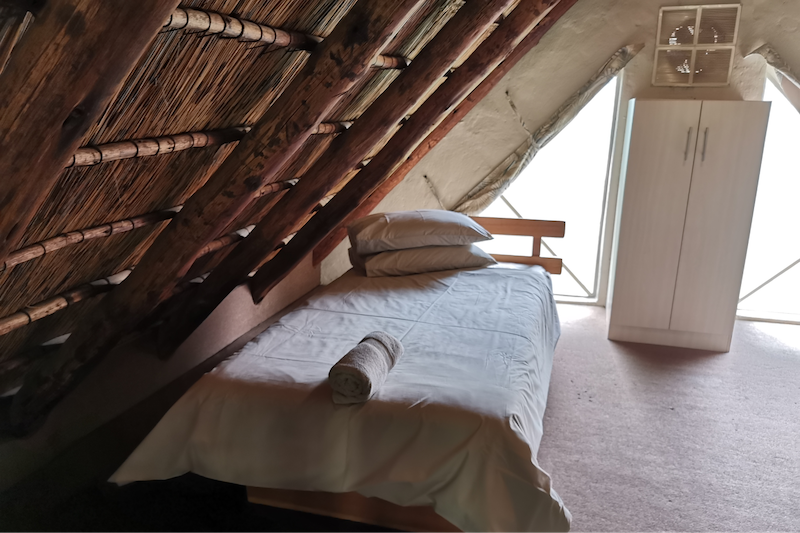 Umuzi Lodge Accommodation 6 Sleeper - Twin bed