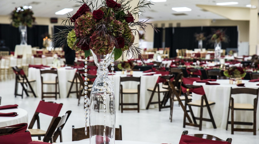 burgundy colour Autum wedding Boesies