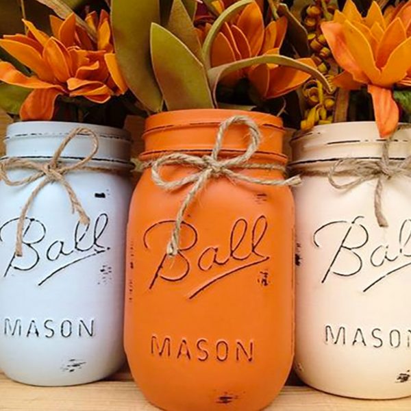 painted-mason-jar-decor-600x600 Autum wedding Boesies